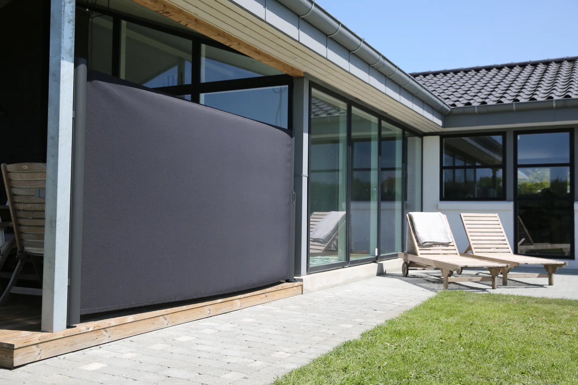 Essence læsejl lukket 500x160cm sort/antracitgrå