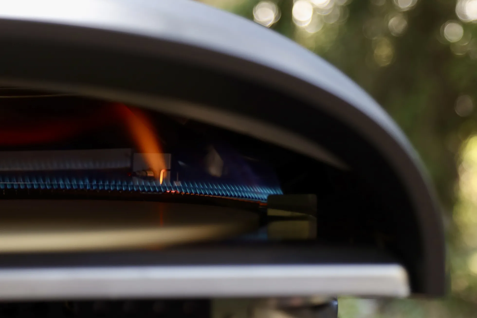 Heatus pizzaovn til gas 16" sort
