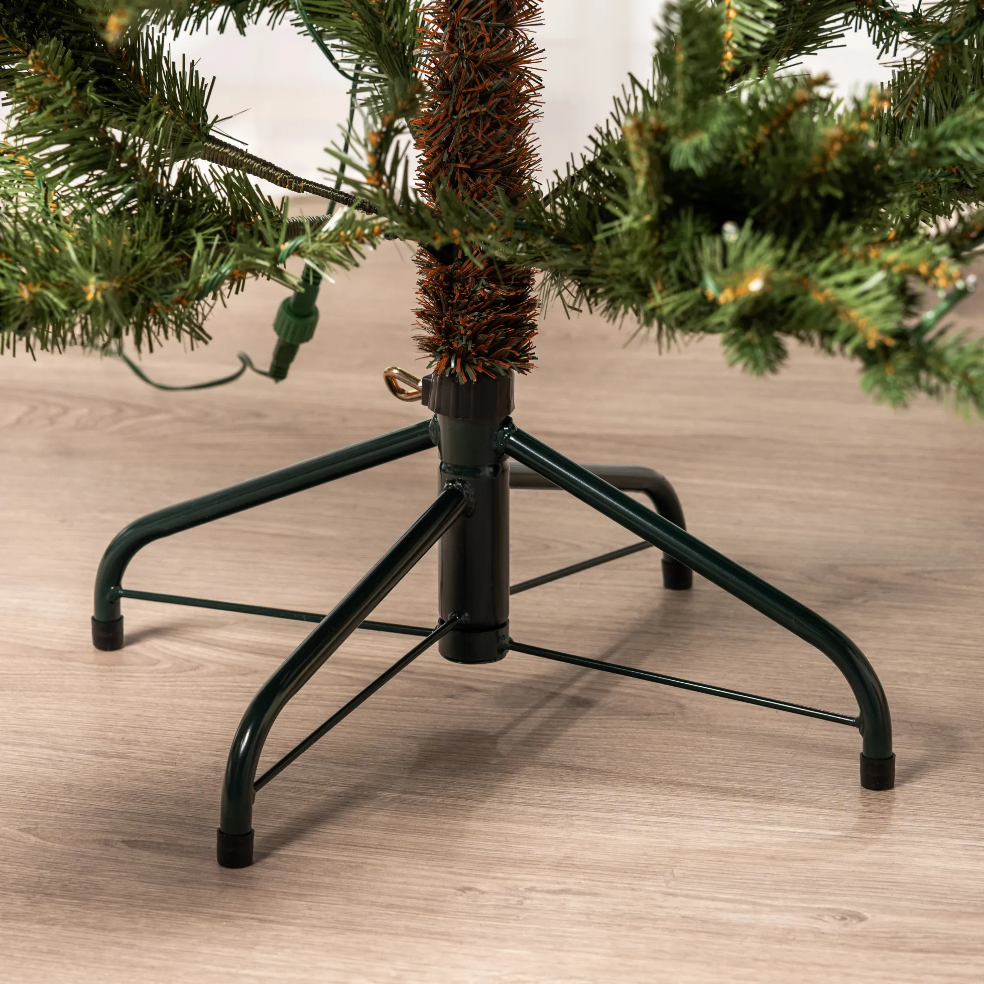 Nordisk juletræ med lys 240cm